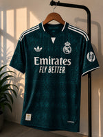 Real Madrid 26/27 away TPU badges